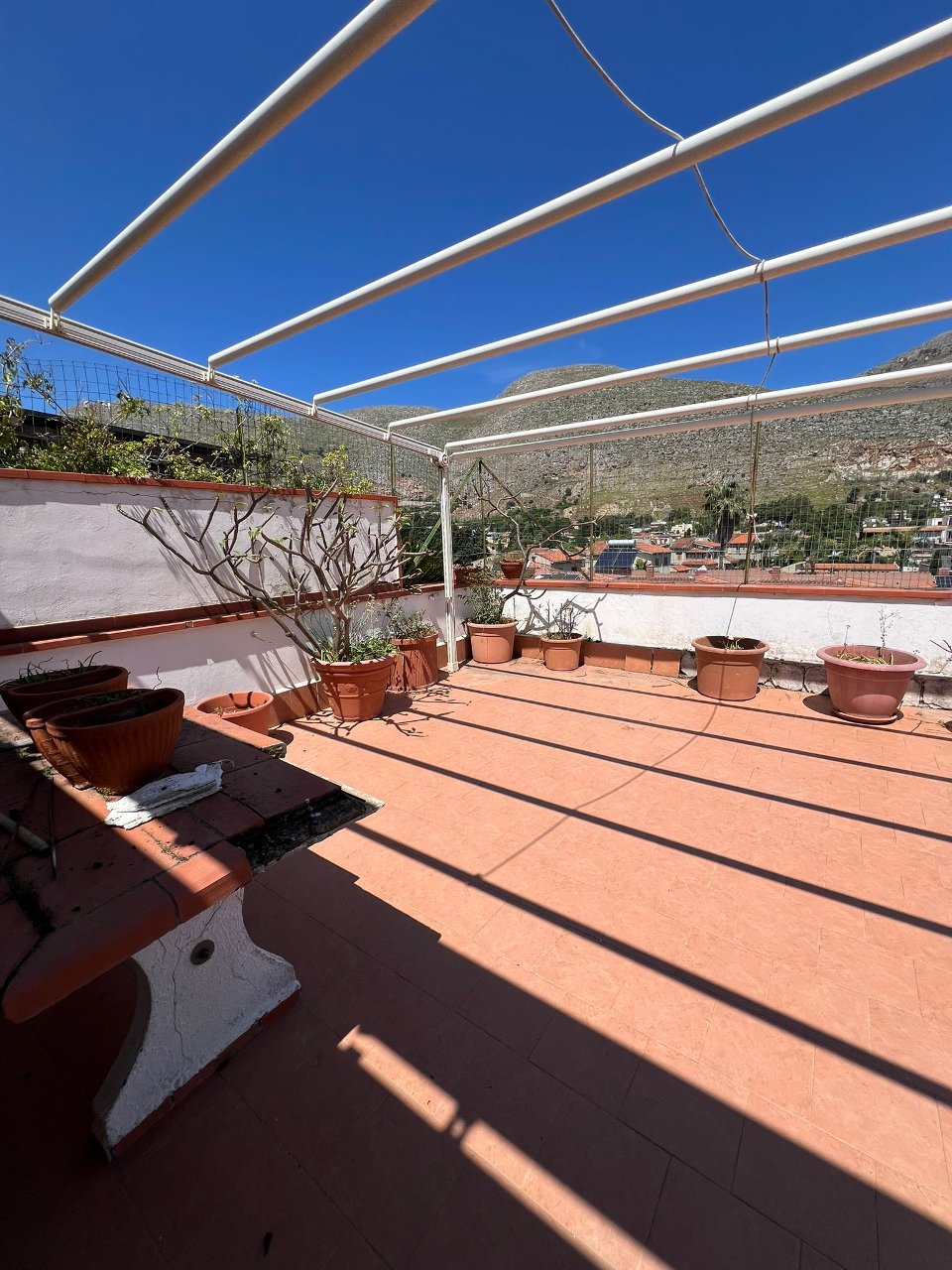 Appartamento in Vendita a Palermo Partanna Mondello