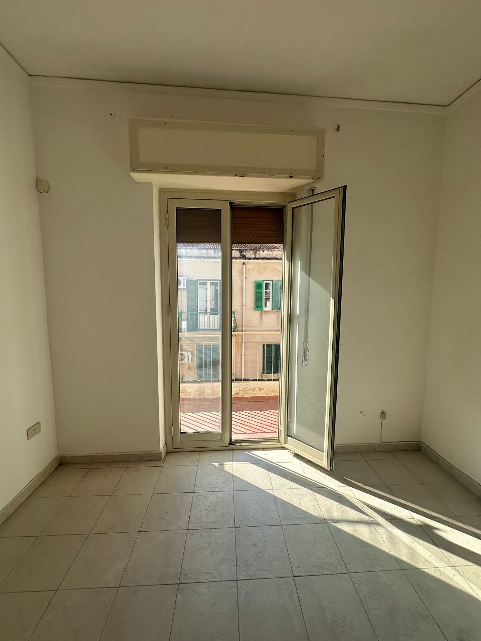 Appartamento in Vendita a Palermo Noce - Parisio - Serradifalco - Perpignano bassa