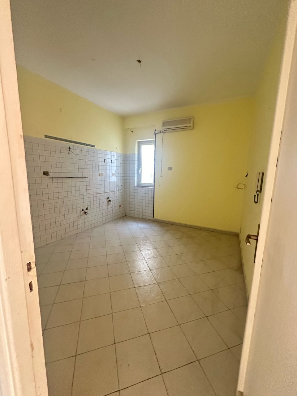 Appartamento in Vendita a Palermo Noce - Parisio - Serradifalco - Perpignano bassa