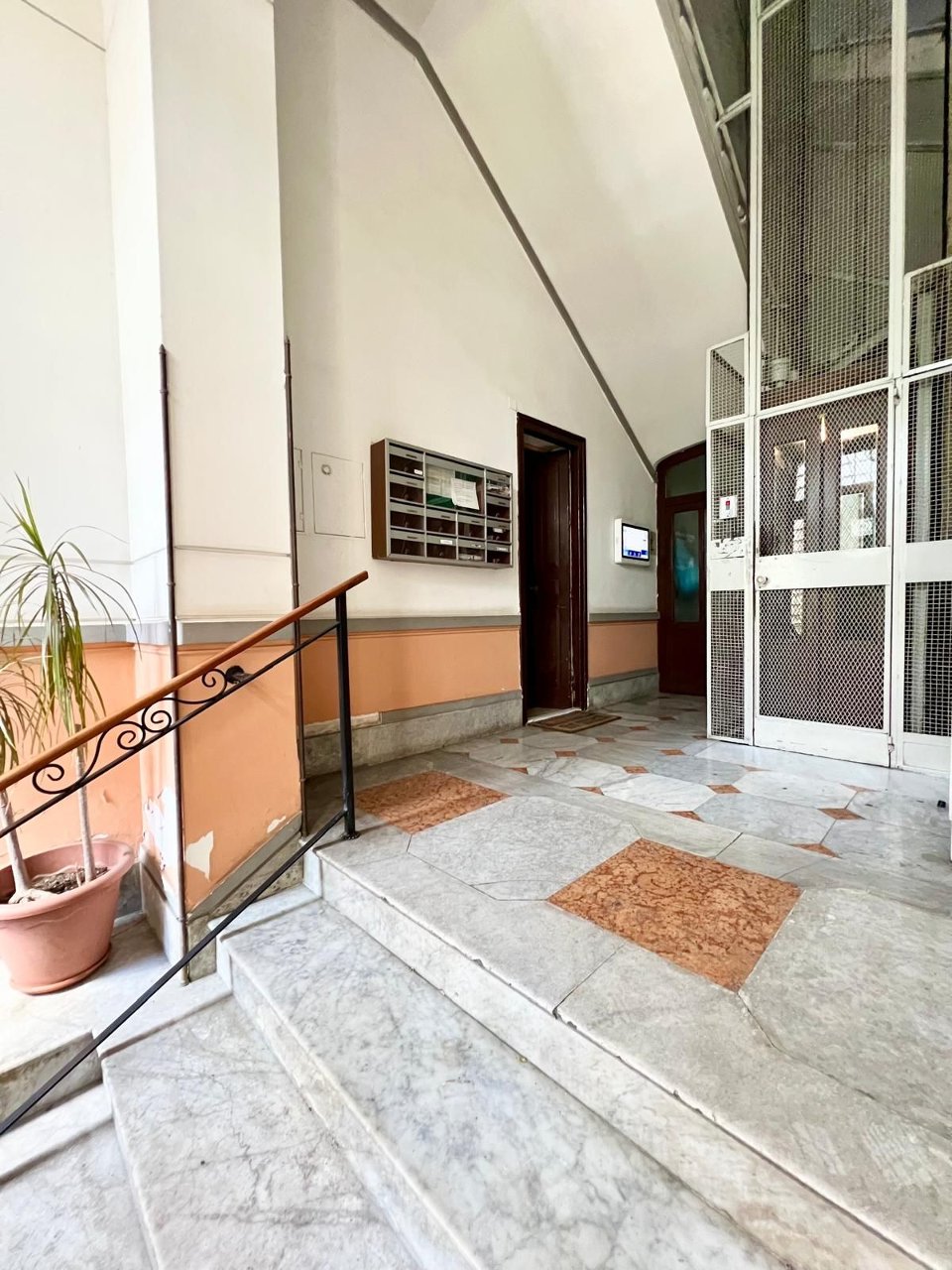 Appartamento in villa in Vendita a Palermo Don Bosco - Sampolo - Villabianca