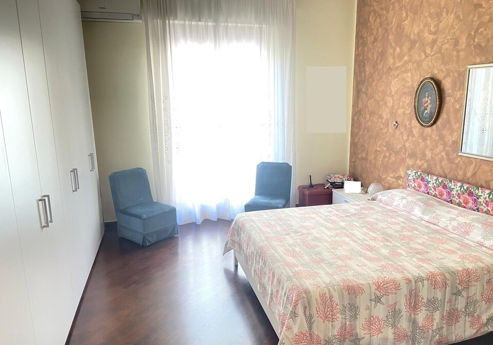 Appartamento in Vendita a Palermo Fiera - Montepellegrino - Cantieri