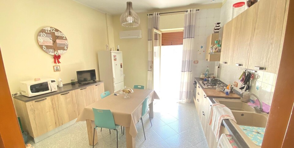 Appartamento in Vendita a Palermo Fiera - Montepellegrino - Cantieri