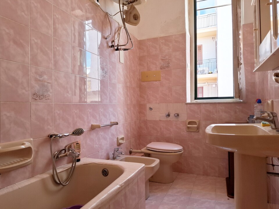 Appartamento in Vendita a Palermo Notarbartolo - Terrasanta