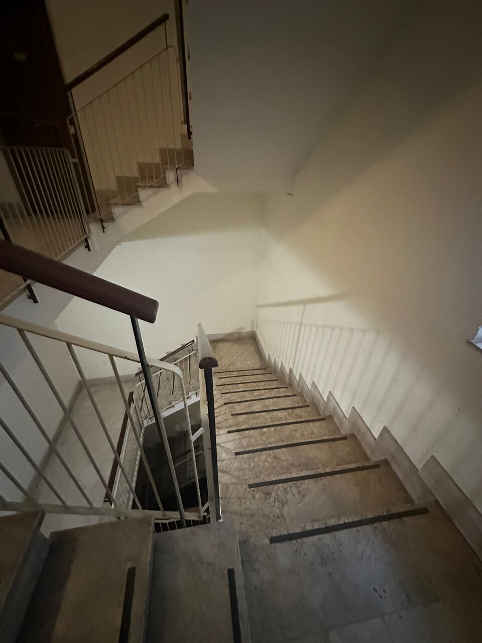 Appartamento in Vendita a Palermo Fiera - Montepellegrino - Cantieri