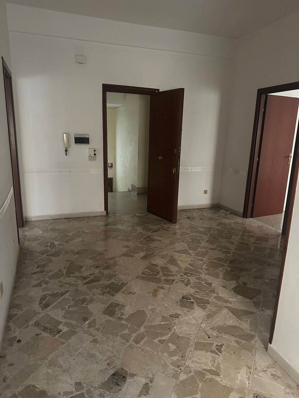 Appartamento in Vendita a Palermo Fiera - Montepellegrino - Cantieri