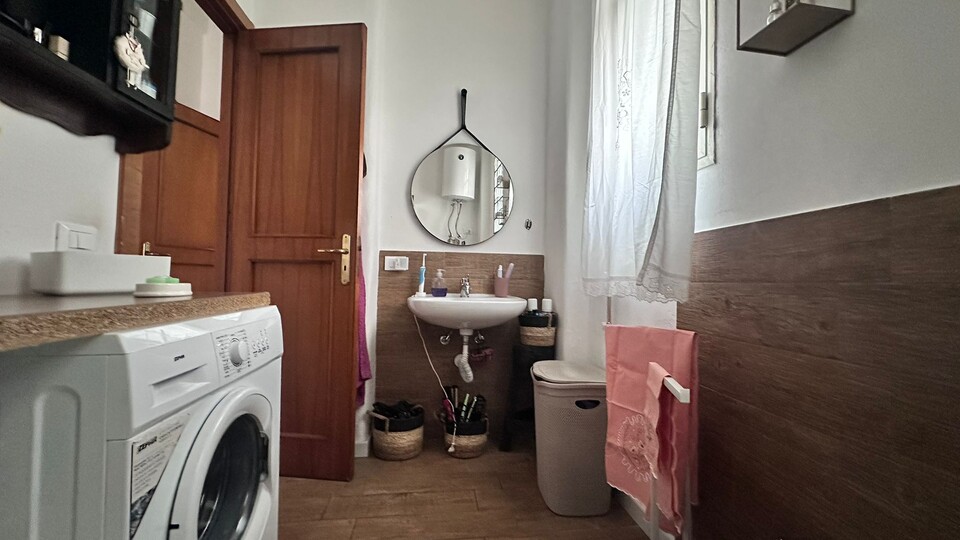 Appartamento in Vendita a Palermo Fiera - Montepellegrino - Cantieri