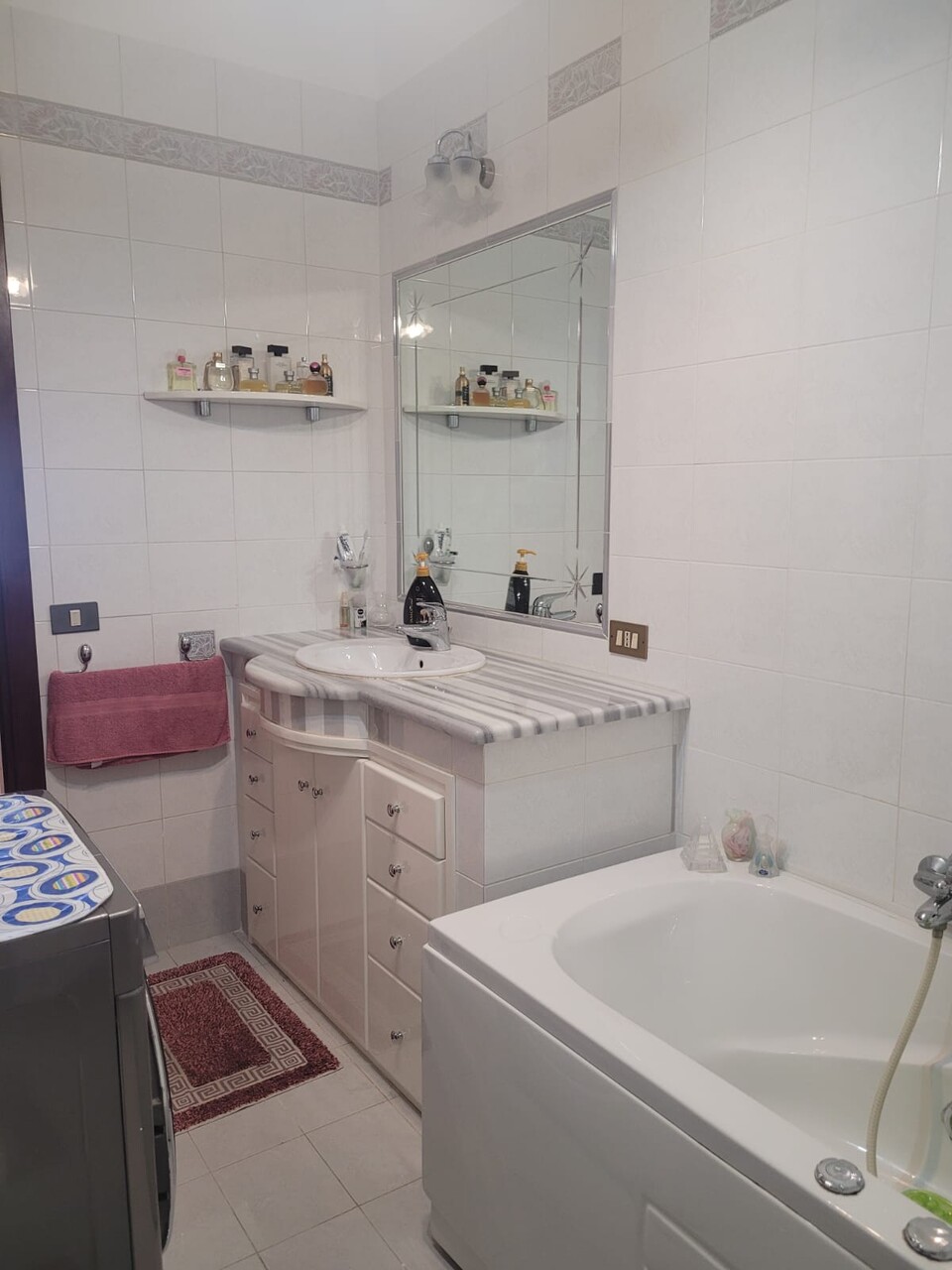 Appartamento in Vendita a Palermo Partanna Mondello