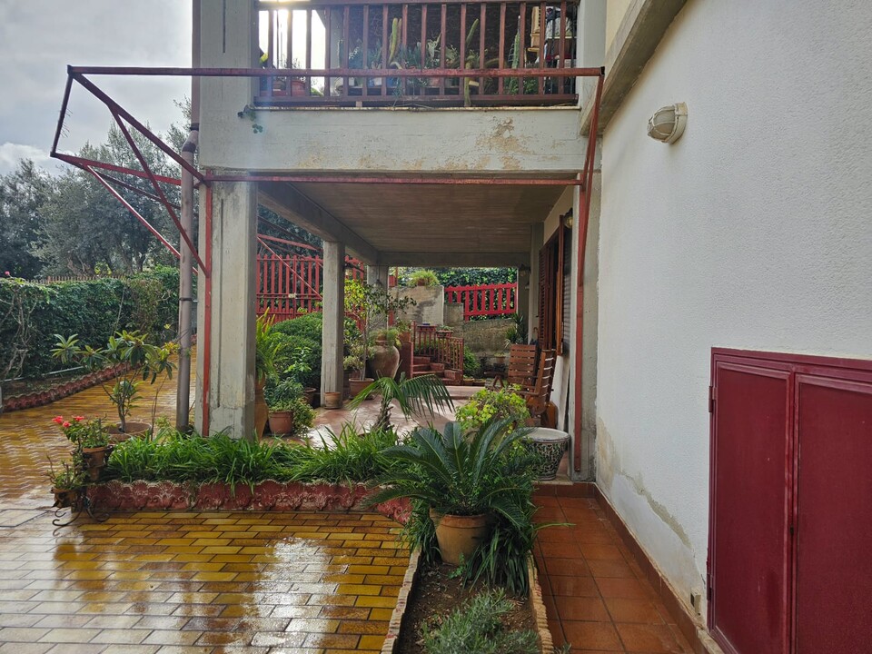 Villa bifamiliare in Vendita a Palermo Baida - San Isidoro