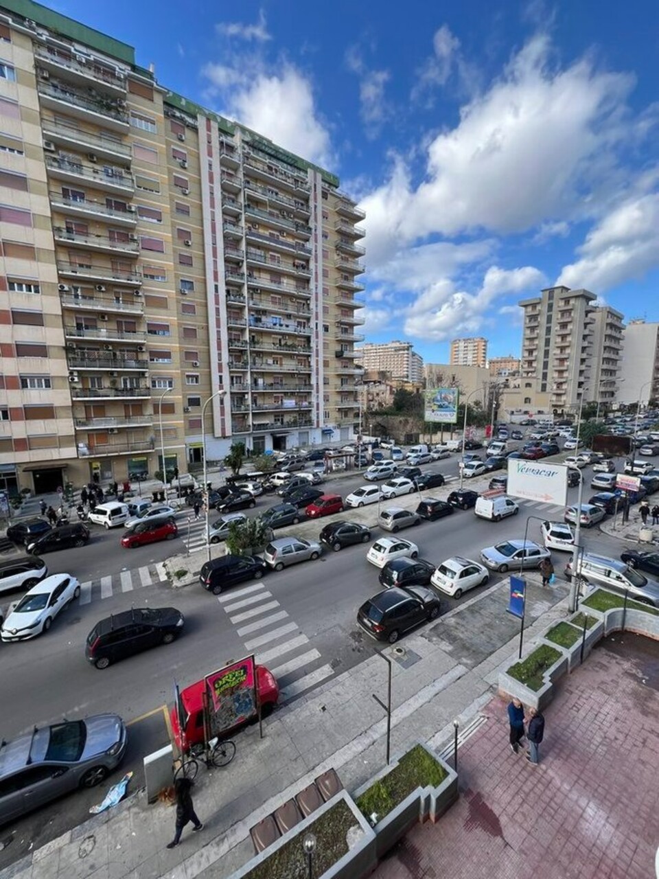 Appartamento in Vendita a Palermo Fiera - Montepellegrino - Cantieri