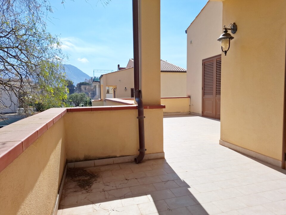 Villa in Vendita a Palermo Mondello - Galatea