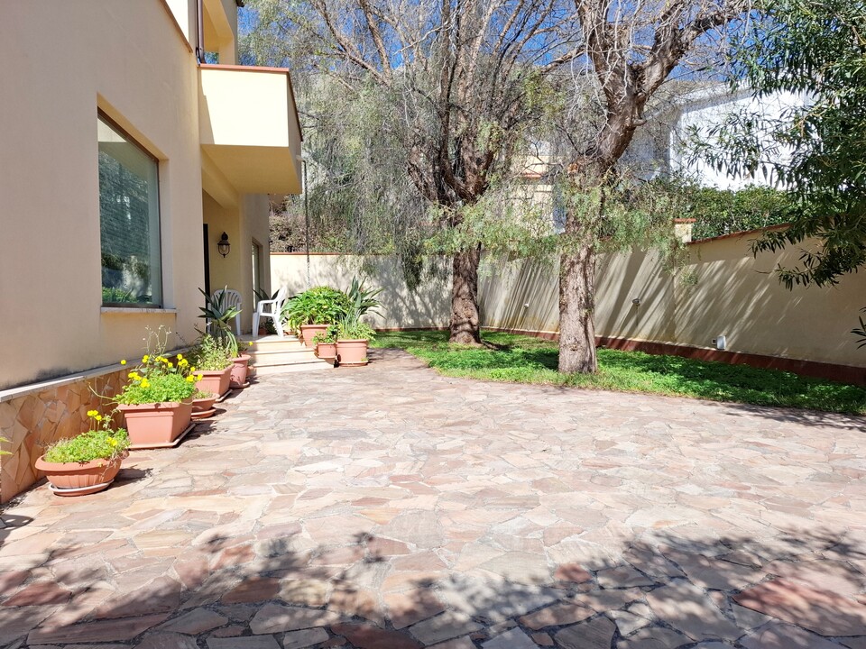 Villa in Vendita a Palermo Mondello - Galatea