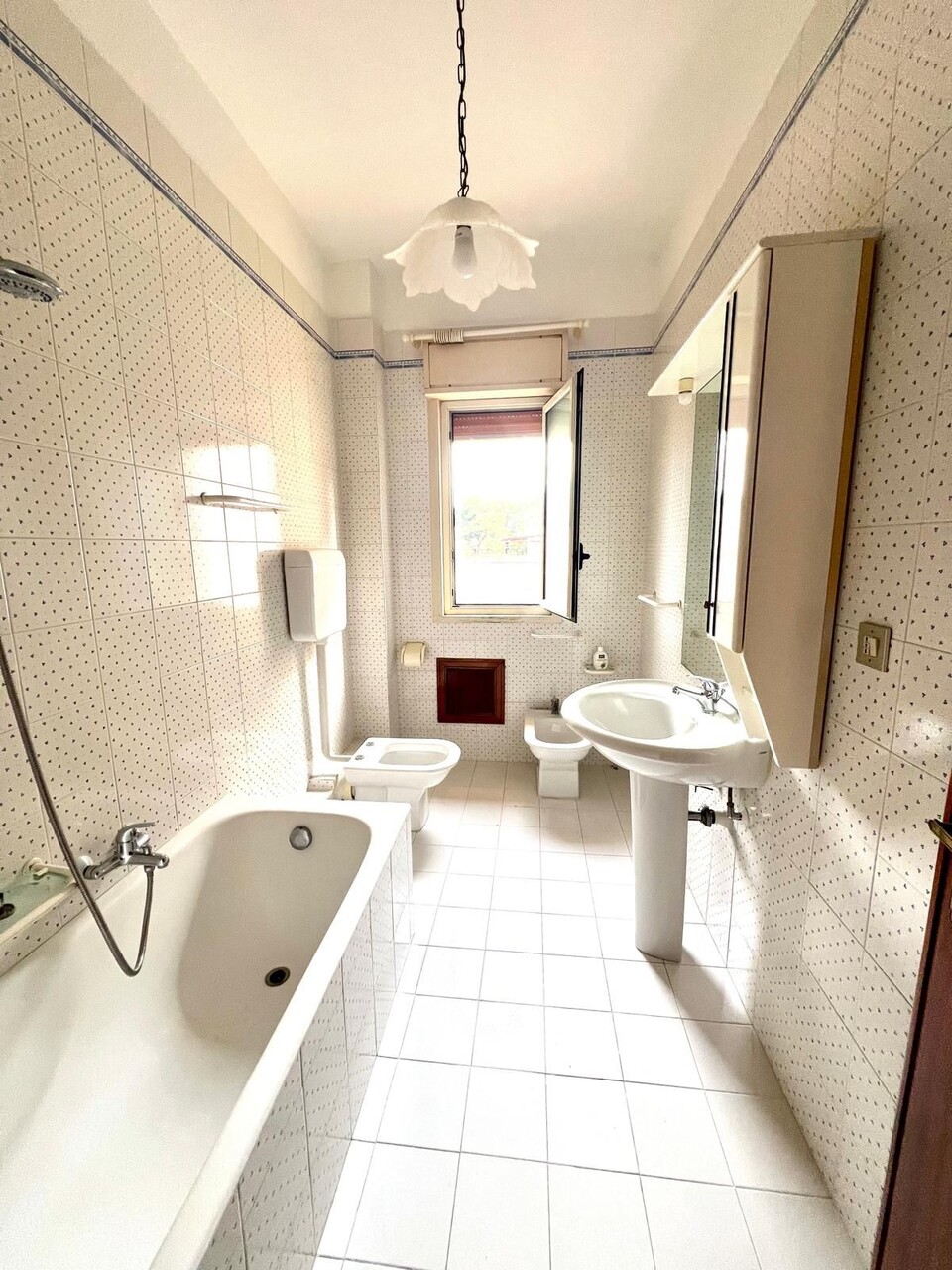 Appartamento in Vendita a Palermo Partanna Mondello