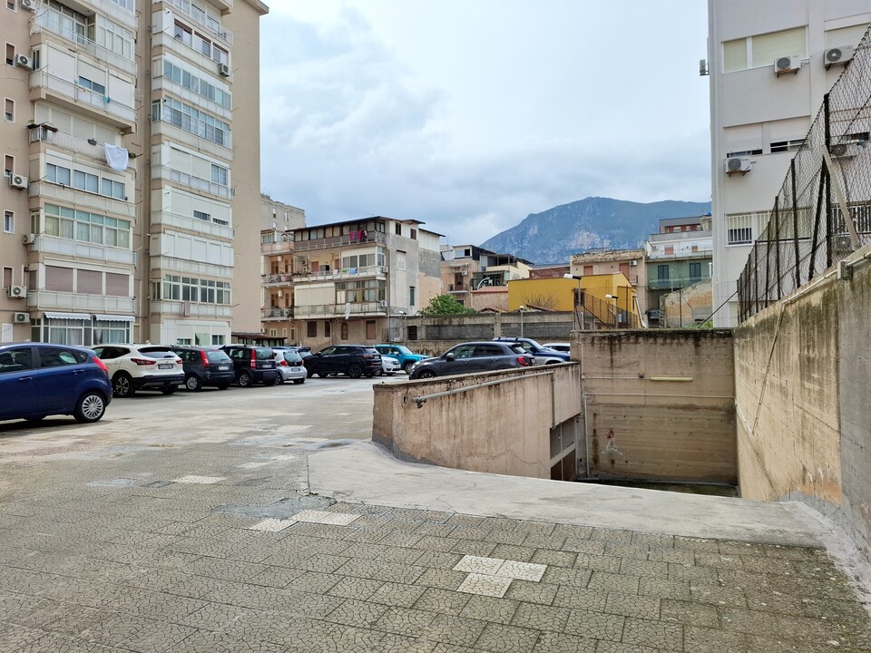 Garage singolo in Vendita a Palermo Brancaccio - Sperone - Bandita