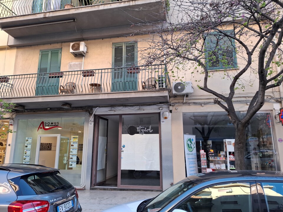 Negozio in Vendita a Palermo Sciuti - Lazio - Restivo