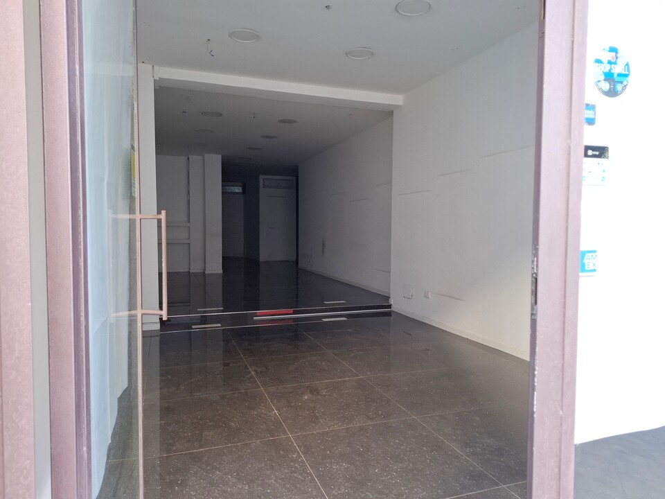 Negozio in Vendita a Palermo Sciuti - Lazio - Restivo