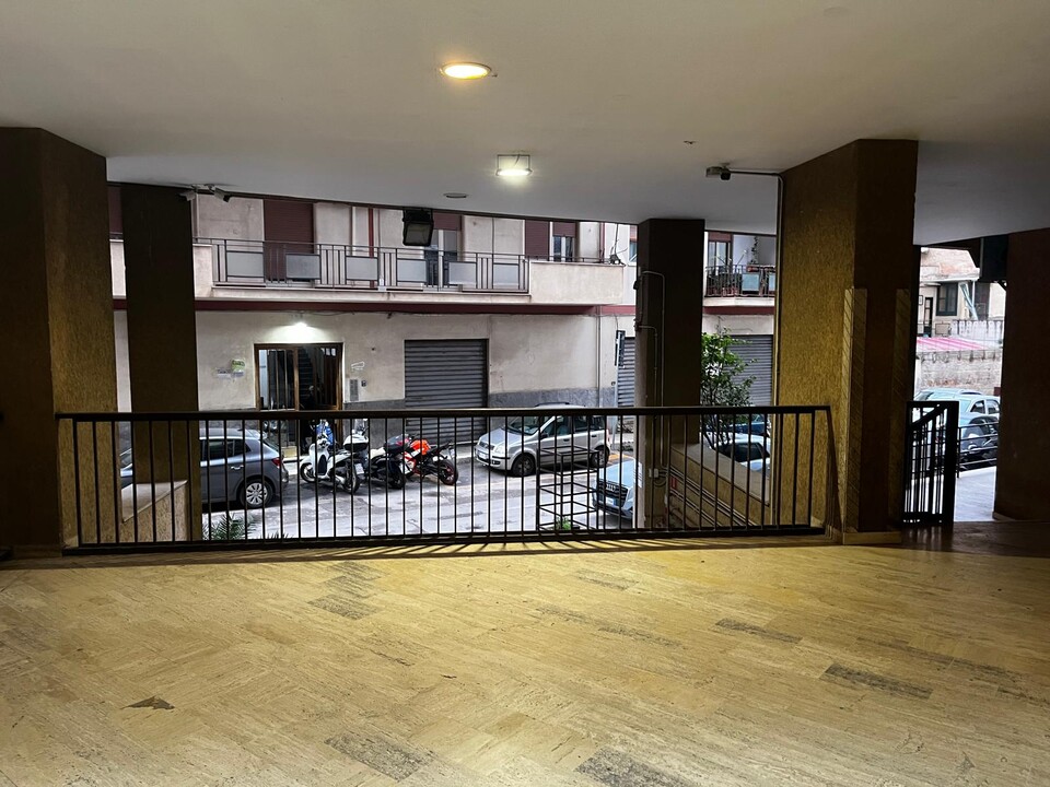 Appartamento in Vendita a Palermo Calatafimi bassa - P. Indipendanza