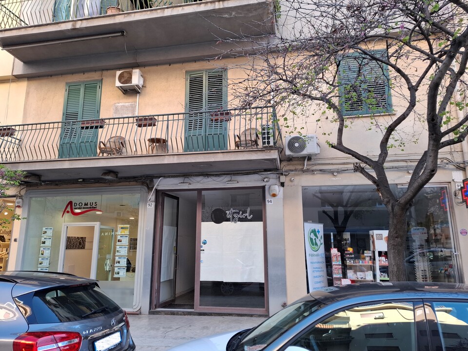 Negozio in Affitto a Palermo Sciuti - Lazio - Restivo