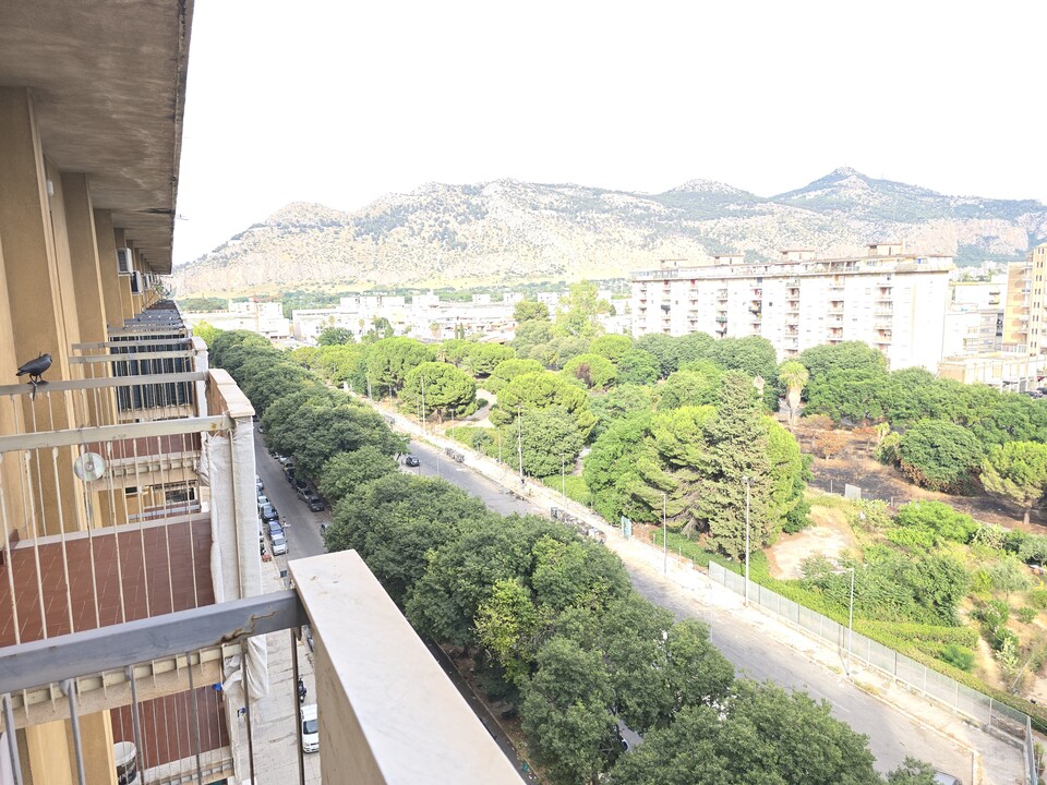 Appartamento in Vendita a Palermo Lanza di Scalea - Velodromo