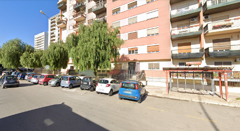 Garage singolo in Vendita a Palermo Fiera - Montepellegrino - Cantieri