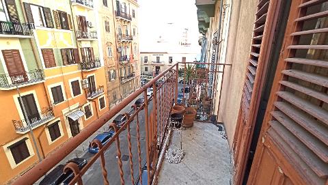 Appartamento in Vendita a Palermo Oreto - Policlinico