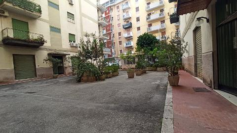 Appartamento in Vendita a Palermo Zisa - Tribunale