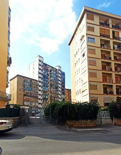 Appartamento in Vendita a Palermo Università - Villaggio Santa Rosalia