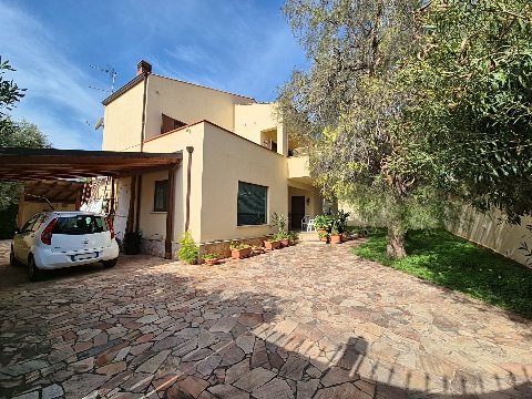 Villa in Vendita a Palermo Mondello - Galatea