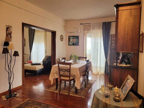 Appartamento in Vendita a Palermo Fiera - Montepellegrino - Cantieri