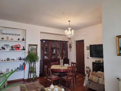 Appartamento in Vendita a Palermo Fiera - Montepellegrino - Cantieri