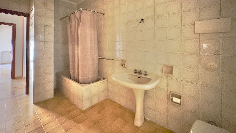 Appartamento in Vendita a Palermo Malaspina - Aurispa - Parlatore