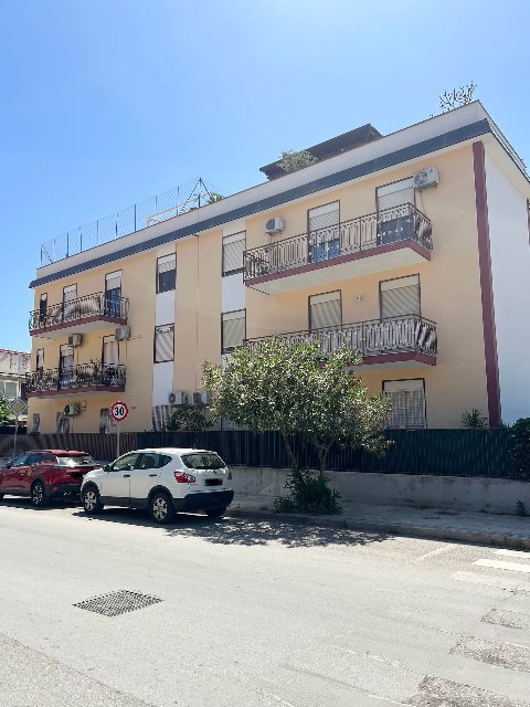 Appartamento in Vendita a Palermo Partanna Mondello
