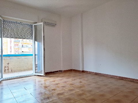 Appartamento in Vendita a Palermo Fiera - Montepellegrino - Cantieri