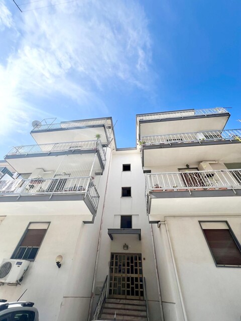 Appartamento in Vendita a Palermo Villagrazia