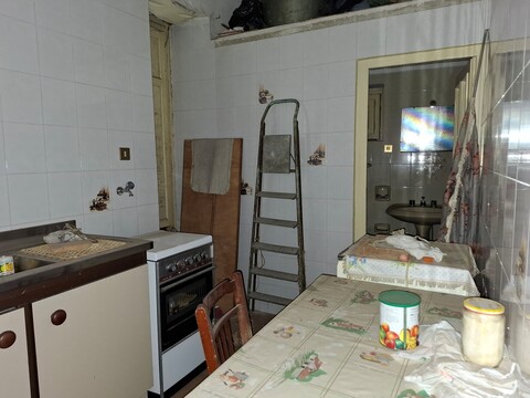 Appartamento in Vendita a Palermo Belmonte Chiavelli - Santa Maria Di Gesù