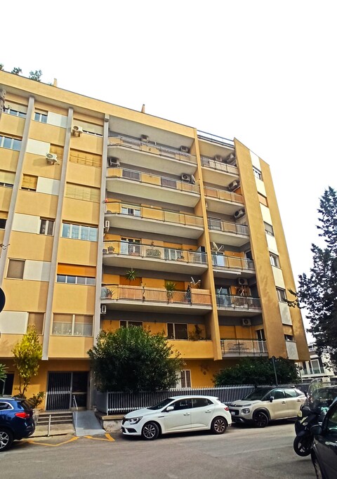 Appartamento in Affitto a Palermo Belgio - Strasburgo - De Gasperi