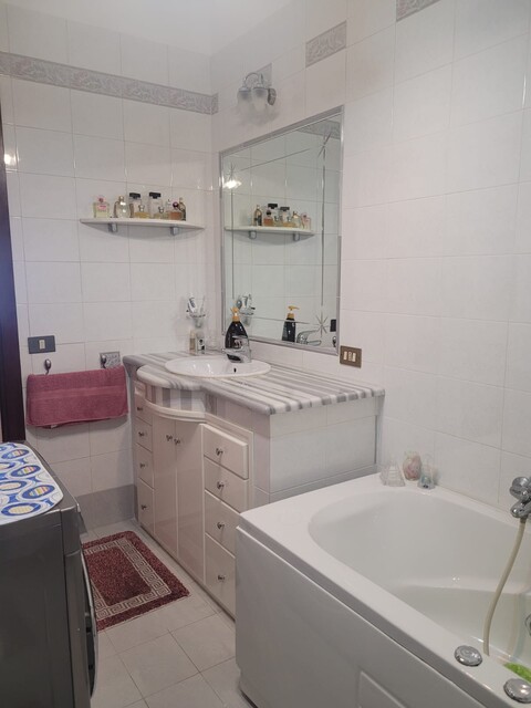 Appartamento in Vendita a Palermo Partanna Mondello