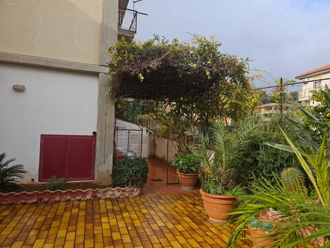 Villa bifamiliare in Vendita a Palermo Baida - San Isidoro