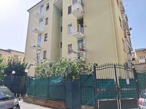 Appartamento in Vendita a Palermo Noce - Parisio - Serradifalco - Perpignano bassa