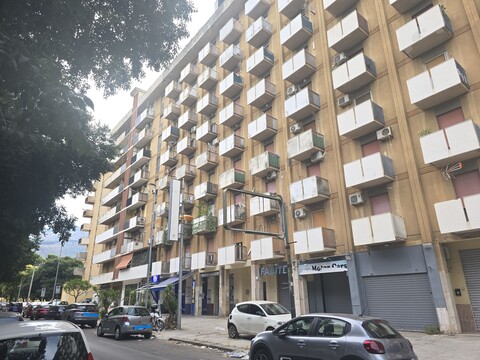Appartamento in Vendita a Palermo Lanza di Scalea - Velodromo