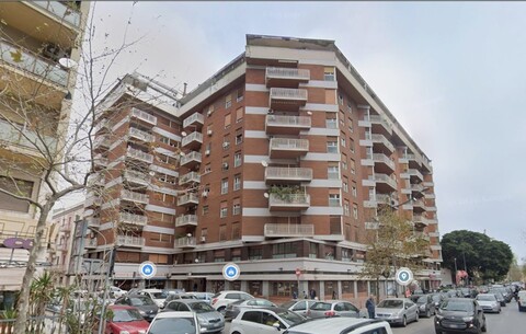 Appartamento in Vendita a Palermo Fiera - Montepellegrino - Cantieri