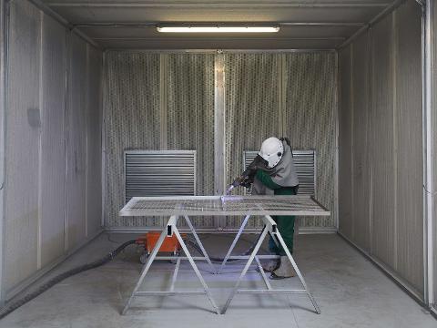 LAVORAZIONE FERRO E ACCIAIO INOX -- SABBIATURA, ZINCATURA, VERNICIATURA
