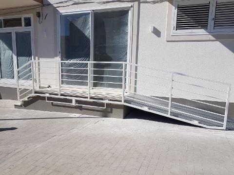 LAVORAZIONE FERRO E ACCIAIO INOX -- SABBIATURA, ZINCATURA, VERNICIATURA