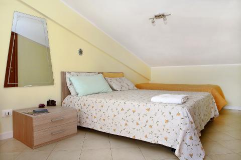 Casa vacanze in Affitto a Acireale (Catania)