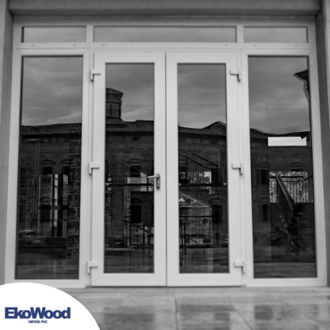 Quanto in realtà risparmi se ti affidi a dei professionisti per cambiare i tuoi infissi o per metter