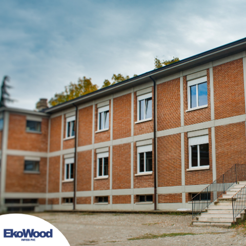 Quanto in realtà risparmi se ti affidi a dei professionisti per cambiare i tuoi infissi o per metter