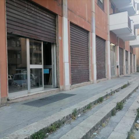 Locale commerciale in Vendita a Palermo Montegrappa