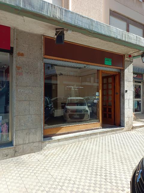 Locale commerciale in Vendita a Palermo Malaspina - Serradifalco
