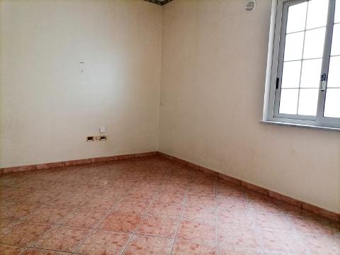 Appartamento in Vendita a Palermo Via messina montagne