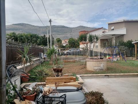 Villa moderna in Vendita a Villagrazia di Carini [Fraz. di Carini] Torre Muzza (Palermo)