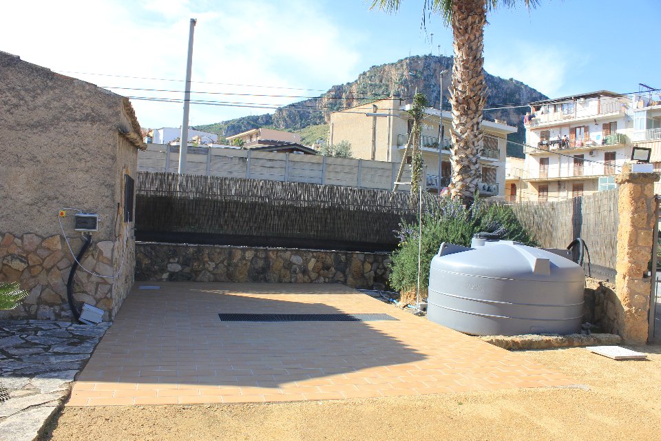 AREA DI SOSTA CAMPER   "VILLAROSA"